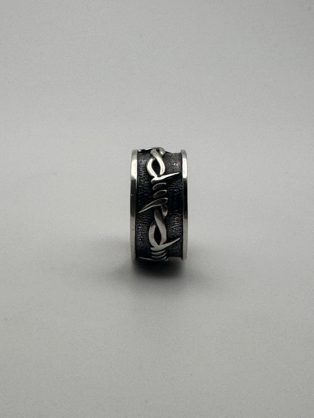 XL Barbed Wire Ring