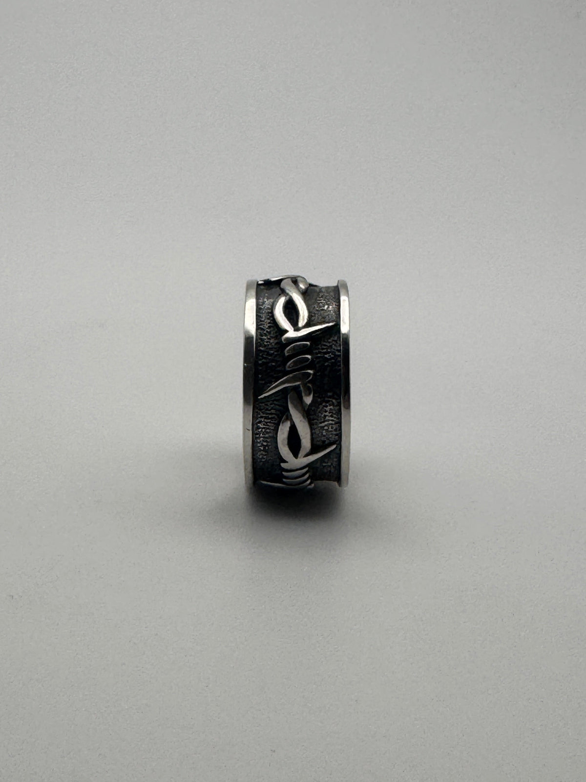 XL Barbed Wire Ring