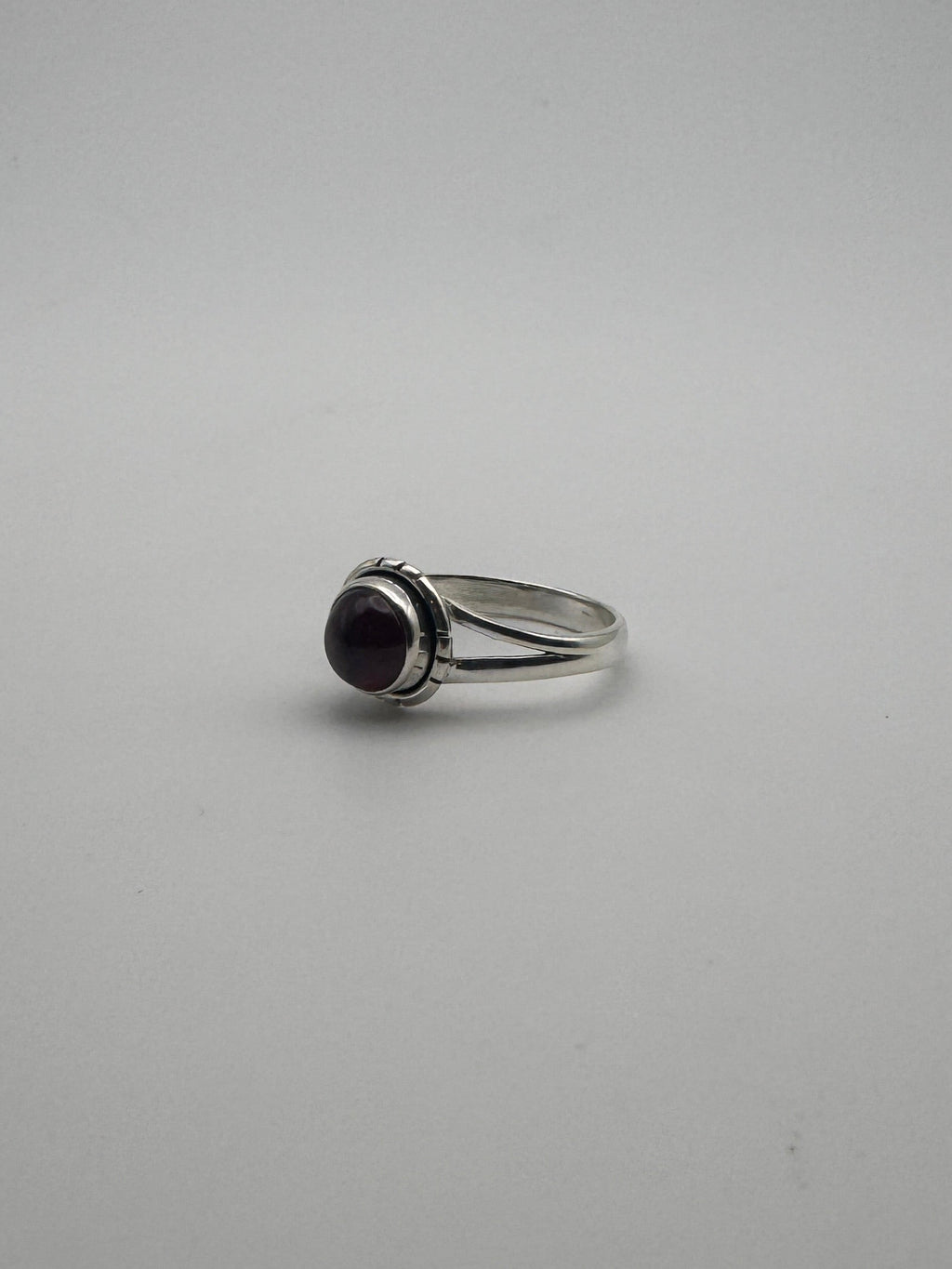 Garnet Split Dot Ring