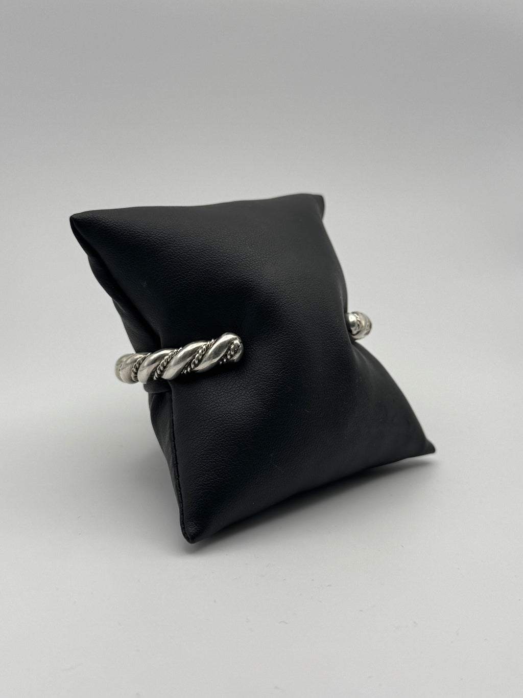 Vintage Twist Cuff