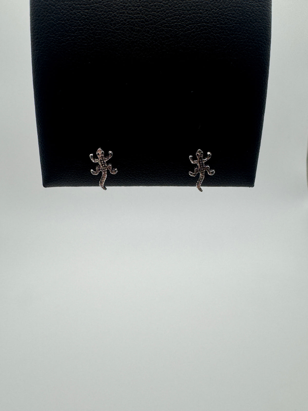 Lizard Studs