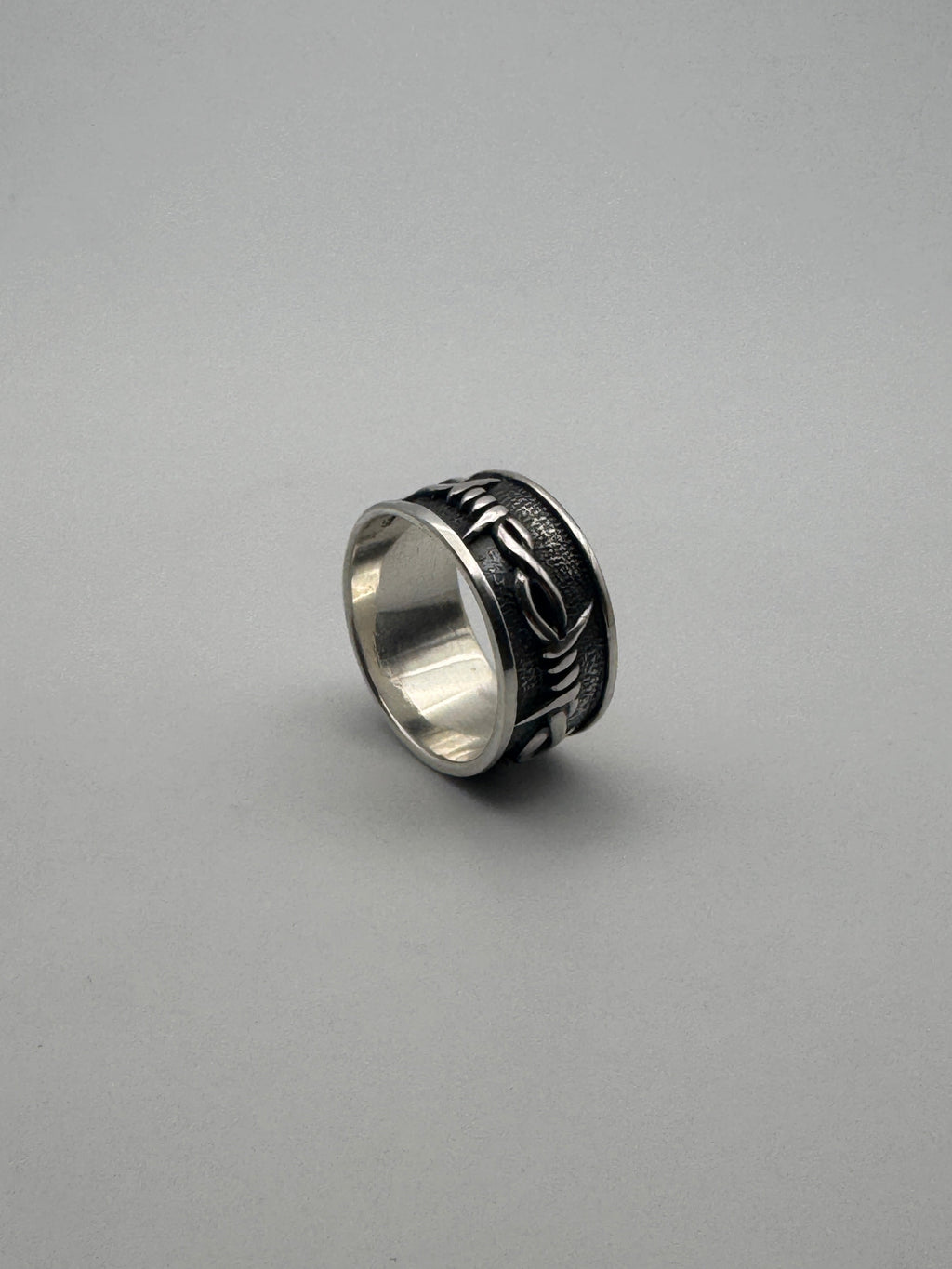 XL Barbed Wire Ring