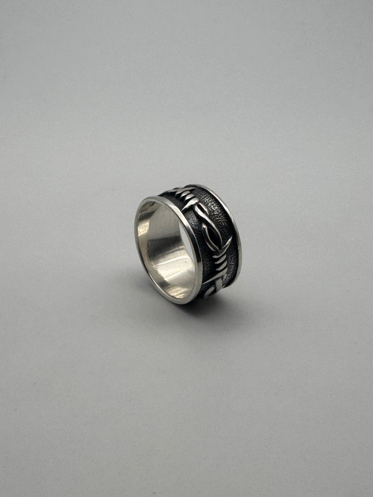 XL Barbed Wire Ring