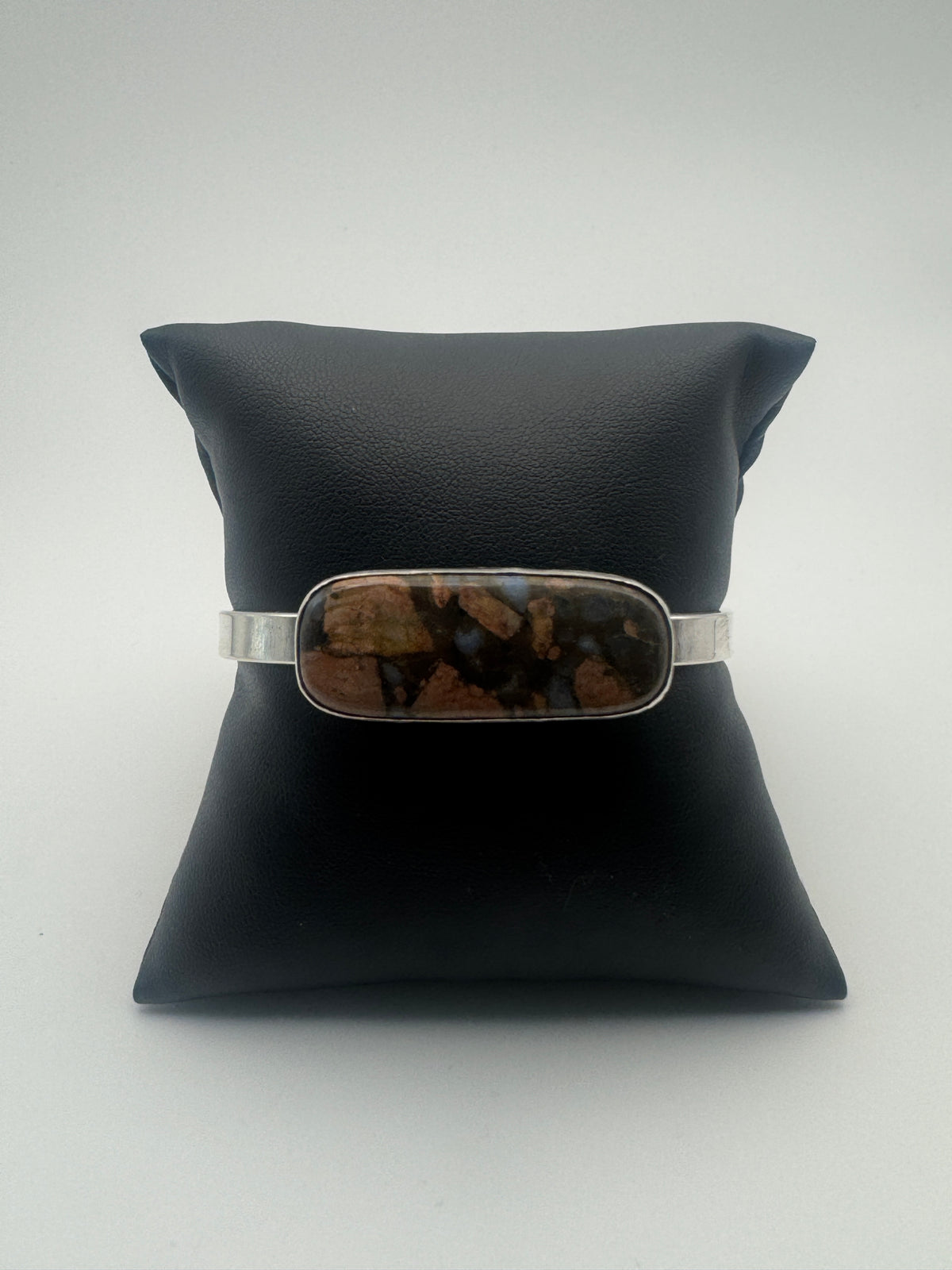 Que Sera Cuff