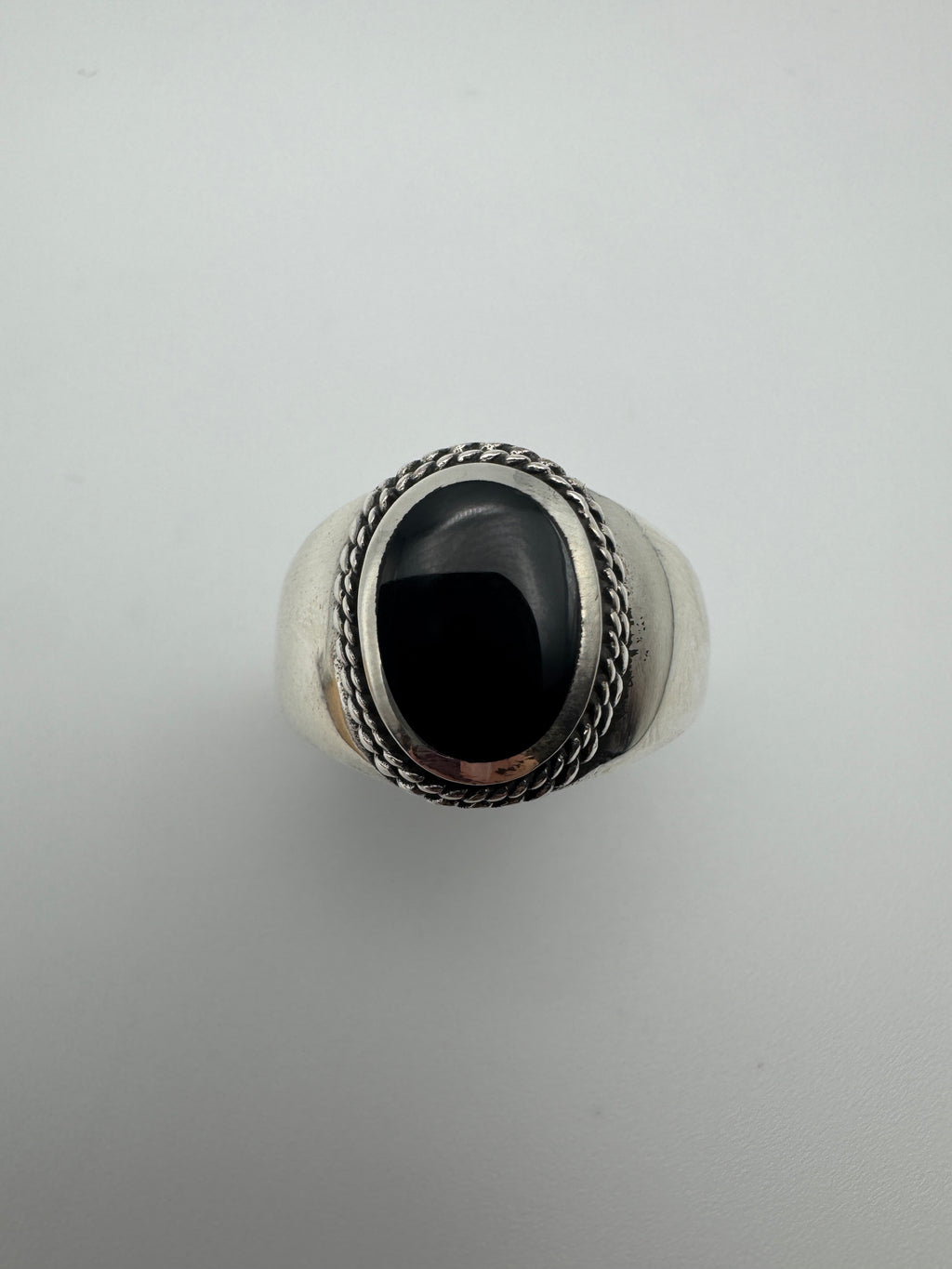 Onyx XL Twist Ring
