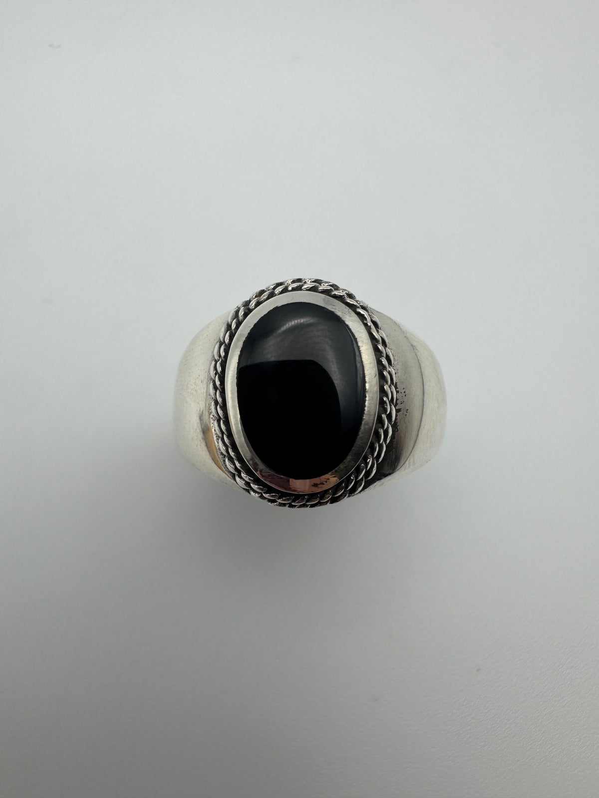 Onyx XL Twist Ring