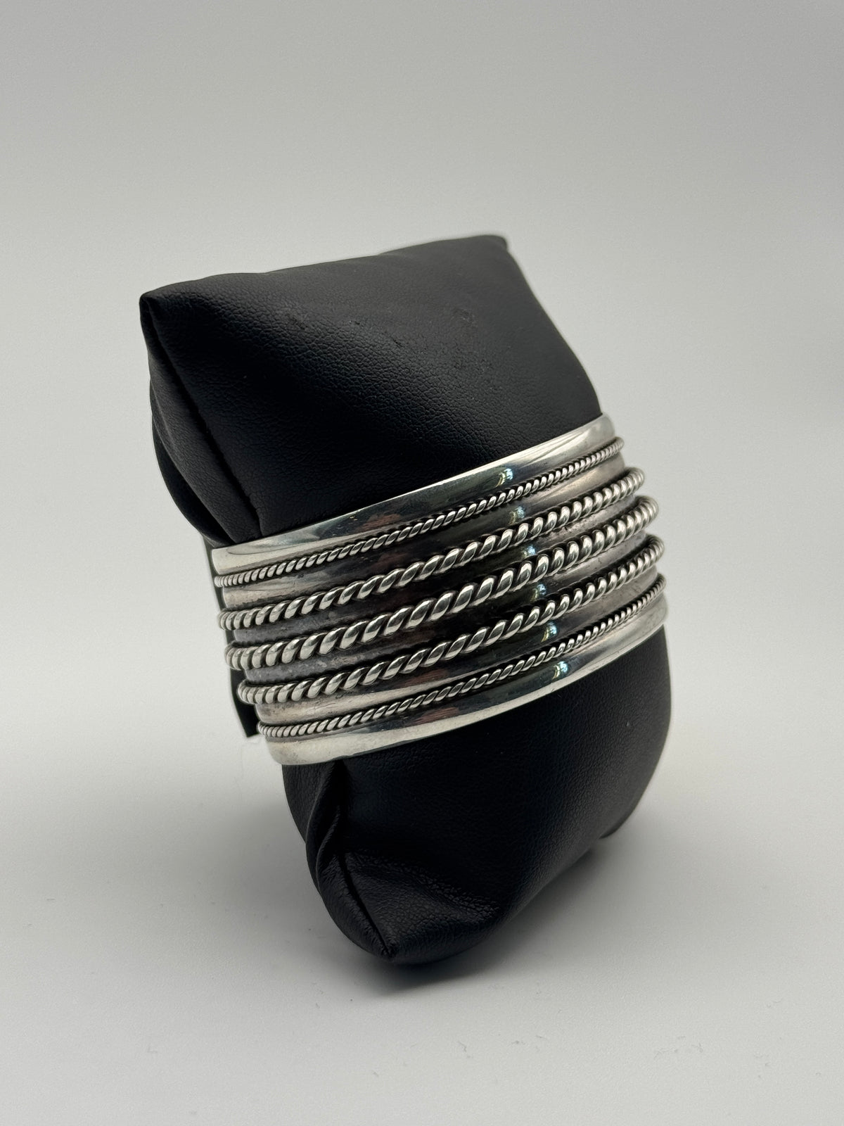 Vintage 5 Twist Cuff