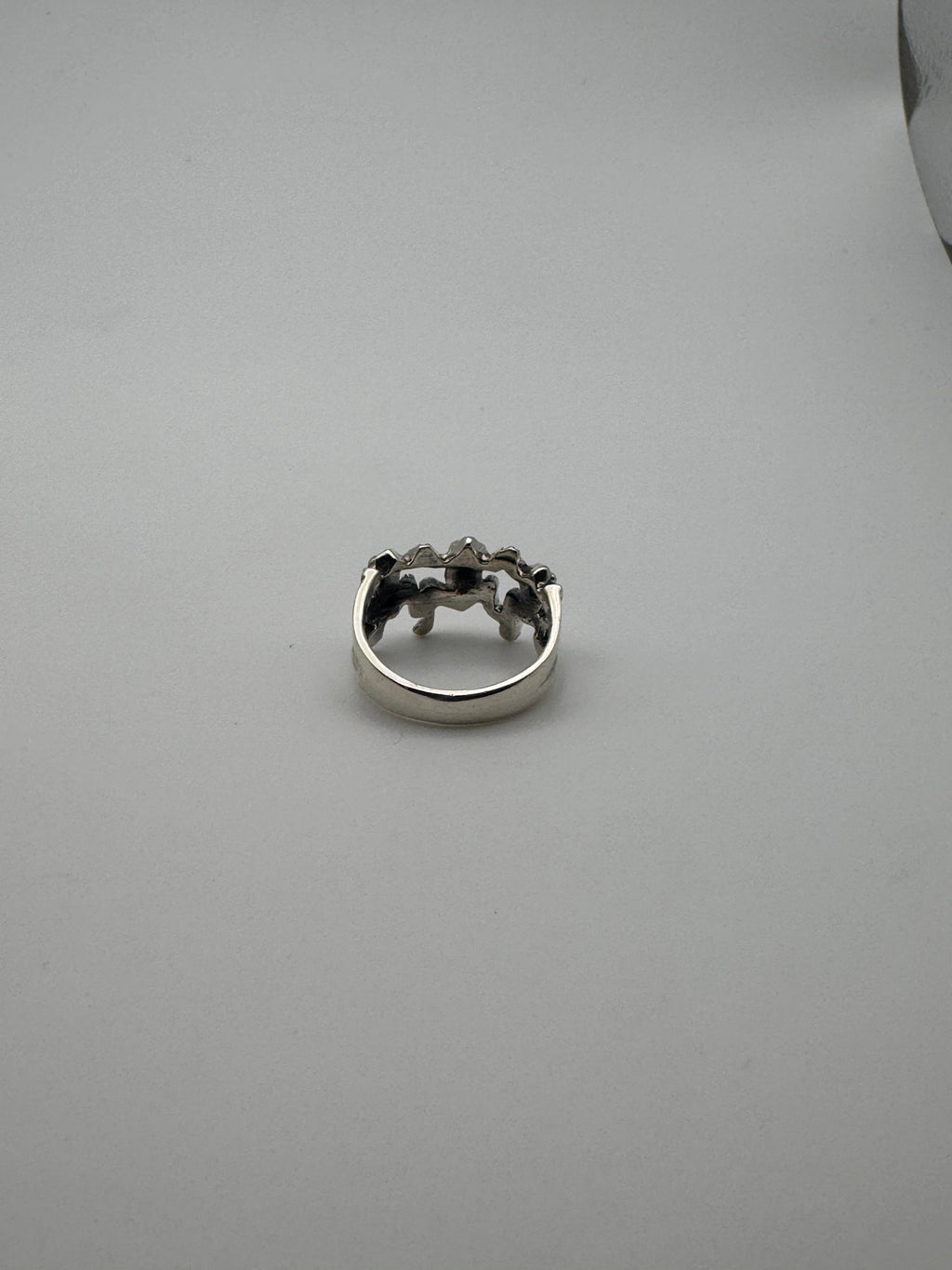 Froggy Seance Ring