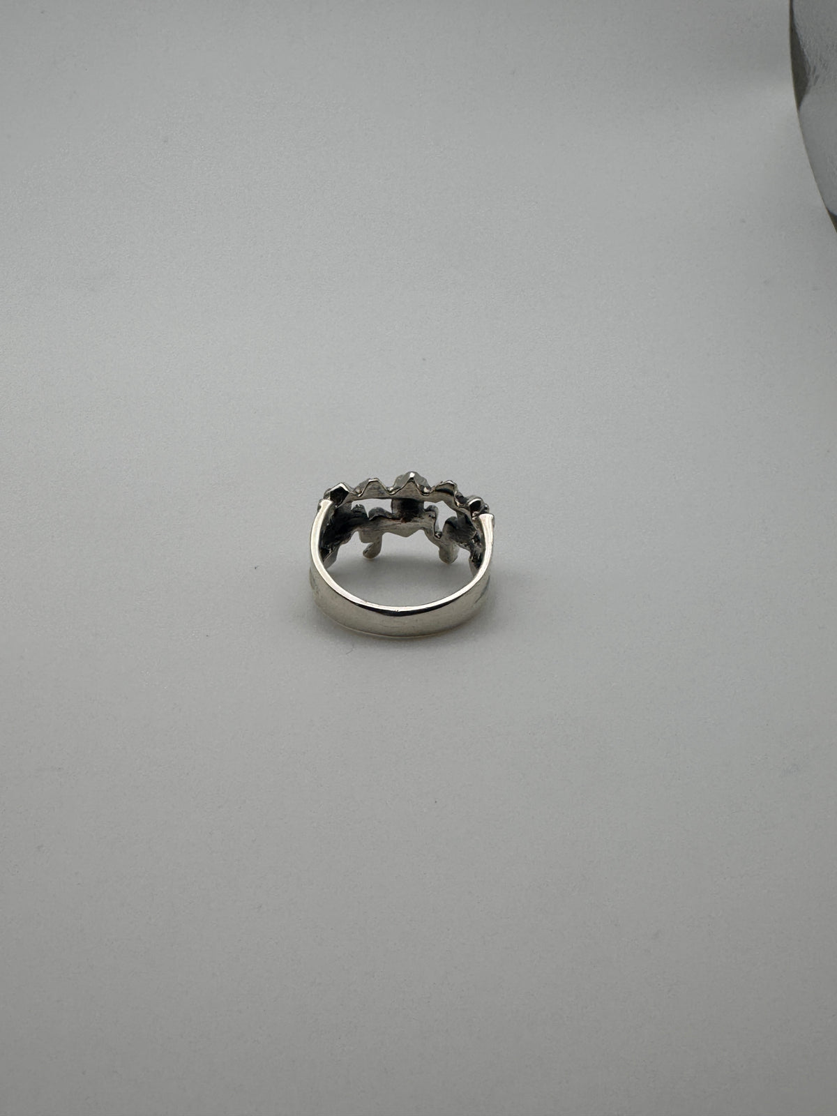 Froggy Seance Ring