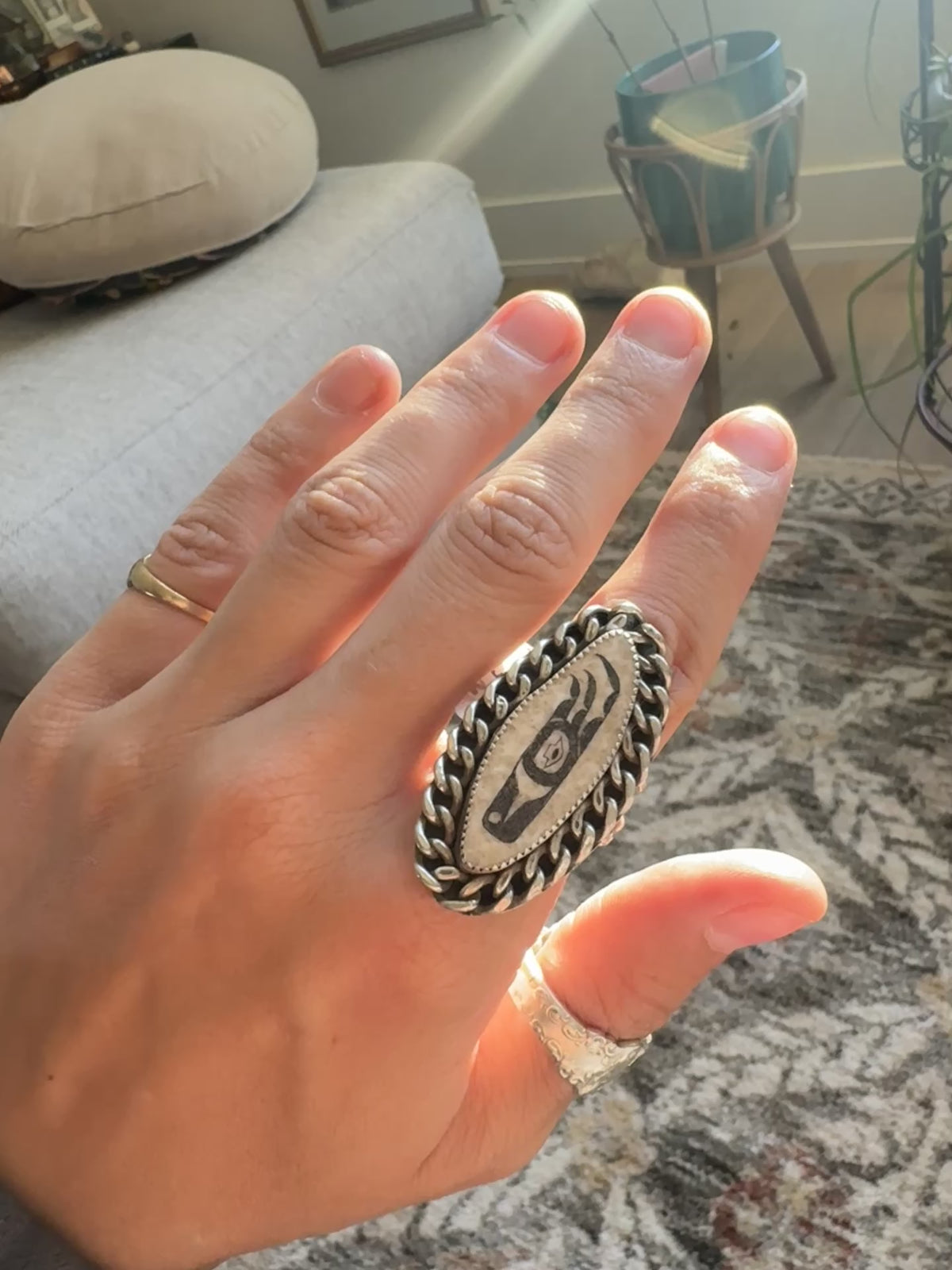 Raven Ring